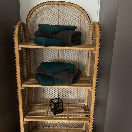 Chez Fifi&Stella Hotel Neufmoutiers-en-Brie ภายนอก รูปภาพ